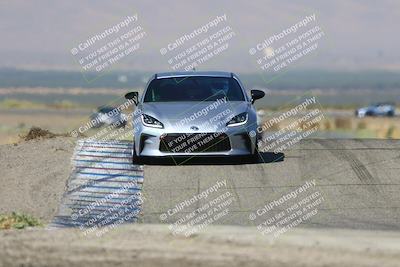 media/Sep-14-2025-Speed Ventures (Sun) [[b2951cd086]]/Black/Session 2 (Grapevine)/